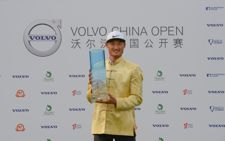 Haotong Li efter sejren i Volvo China Open 2016